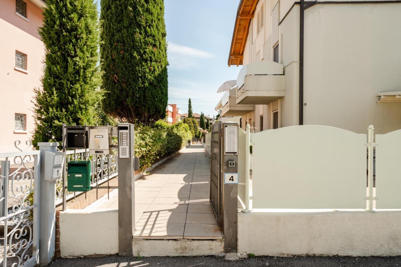 So&Mi Apartment Sirmione Ngoại thất bức ảnh